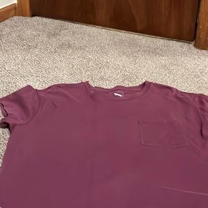 maroon shirt